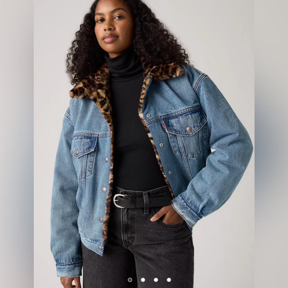 Levi's 90s Fur Trucker Jacket - Picture 4 of 7